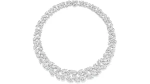 Kilau Kemewahan Kalung Winston Cluster Diamond Necklace